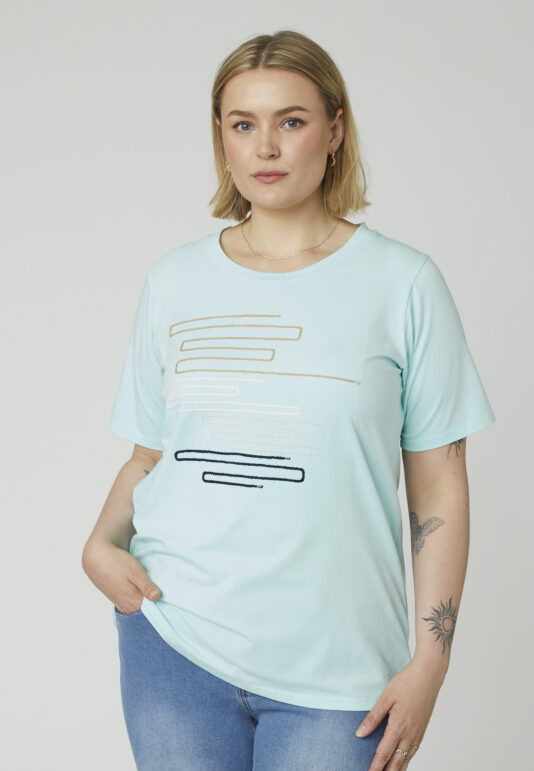 NÄIDIS! ADIA t-särk Fattima